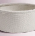 Różowy stoliczek do salonu z gazetnikiem, 45 cm